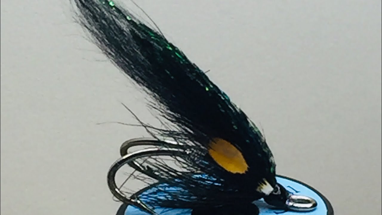 Tying a sea-trout fly, Moc's Cert