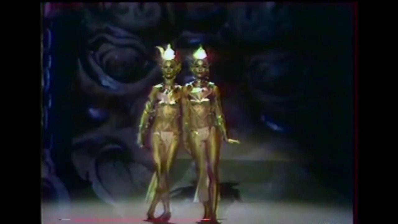 Fernsehballett-Emöke & Susan(Maskentanz)