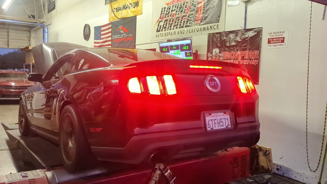 9000rpm pull! Comparison 2012 Mustang Stock Cams VS MHS Coyote N/A Xtreme Race Camshafts