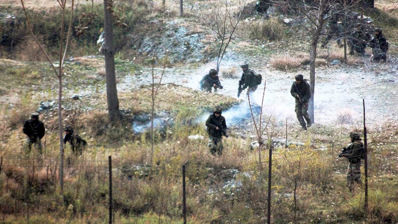 20 военнослужащих погибли в результате нападения боевиков в Манипуре