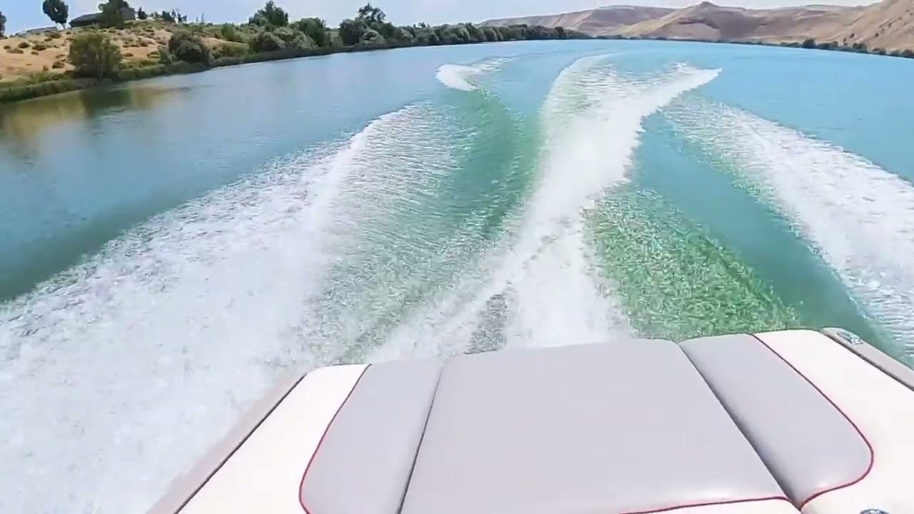 2004 MALIBU WAKESETTER