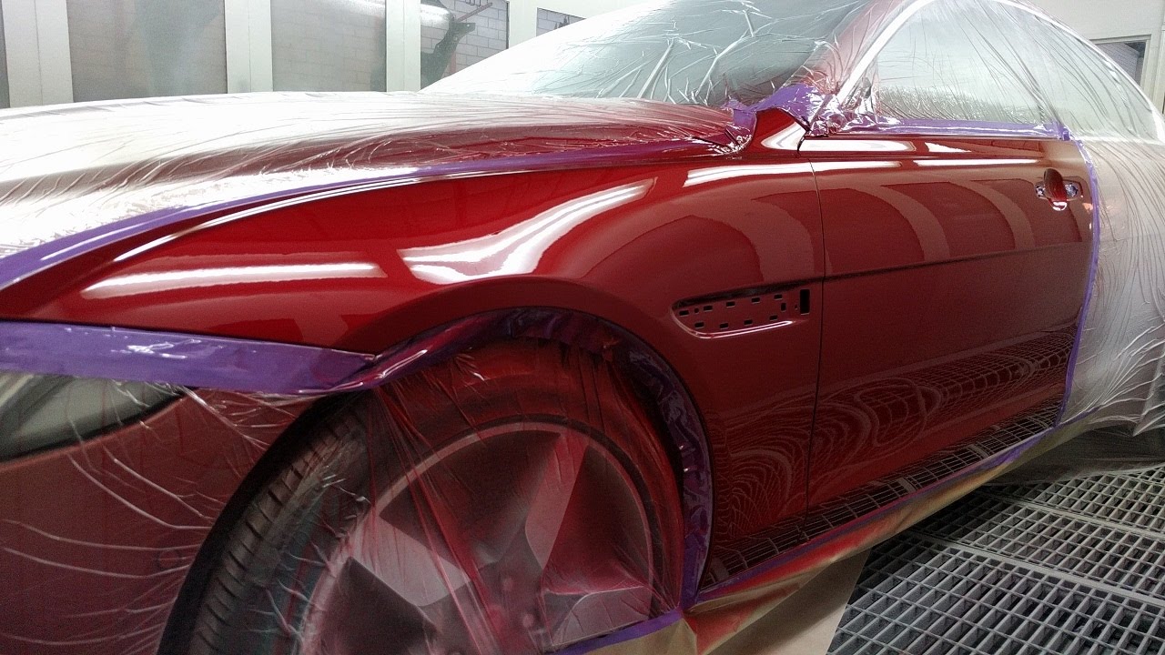 XE Jaguar Spray Painting