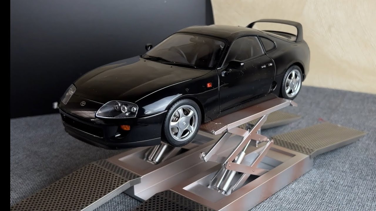 Toyota Supra A80 LCD в масштабе 1/18