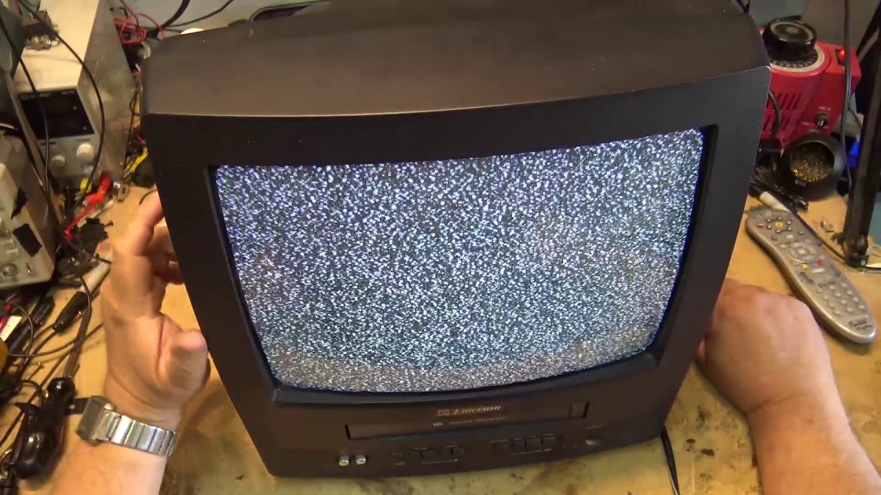 emerson tv  vcr turns off and jams repair. Can this be repaired? Lets find out.