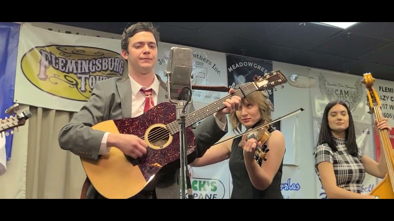 Keep On The Sunnyside  / Tennessee Bluegrass Band