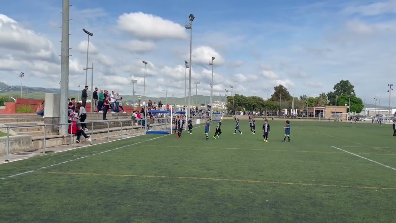 Leo / Prebenjamin/ Gava / Scoring and hitting an overhead kick against Benjamins 2022.10.08