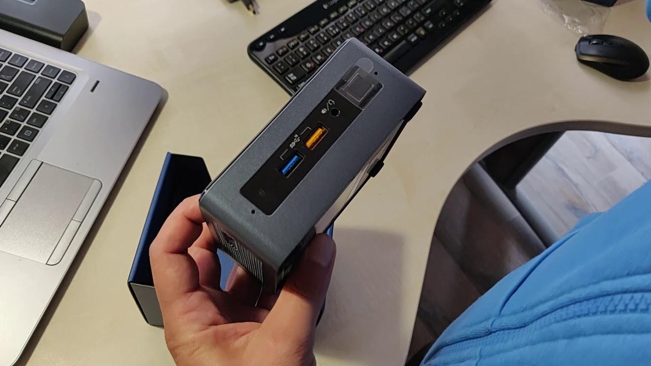 NUC8I7BEH Quick Unbopxing