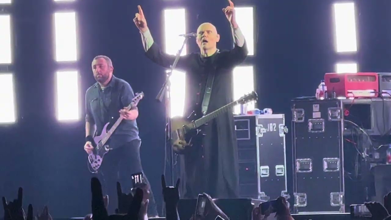 The Everlasting Gaze - Smashing Pumpkins Live in Manila Sept 29 2025 Araneta 