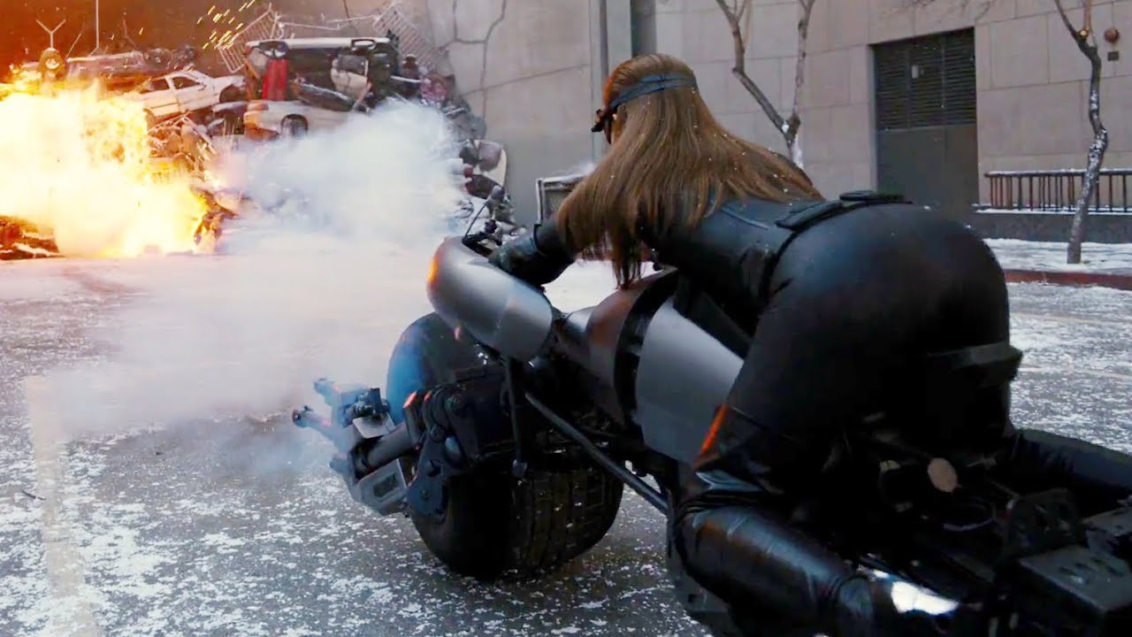 Catwoman Rides Batcycle Scene | The Dark Knight Rises (2012)