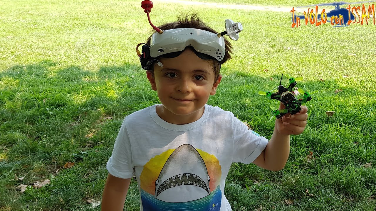 A SEI ANNI impara a VOLARE in FPV! Ecco come imparare in una settimana!