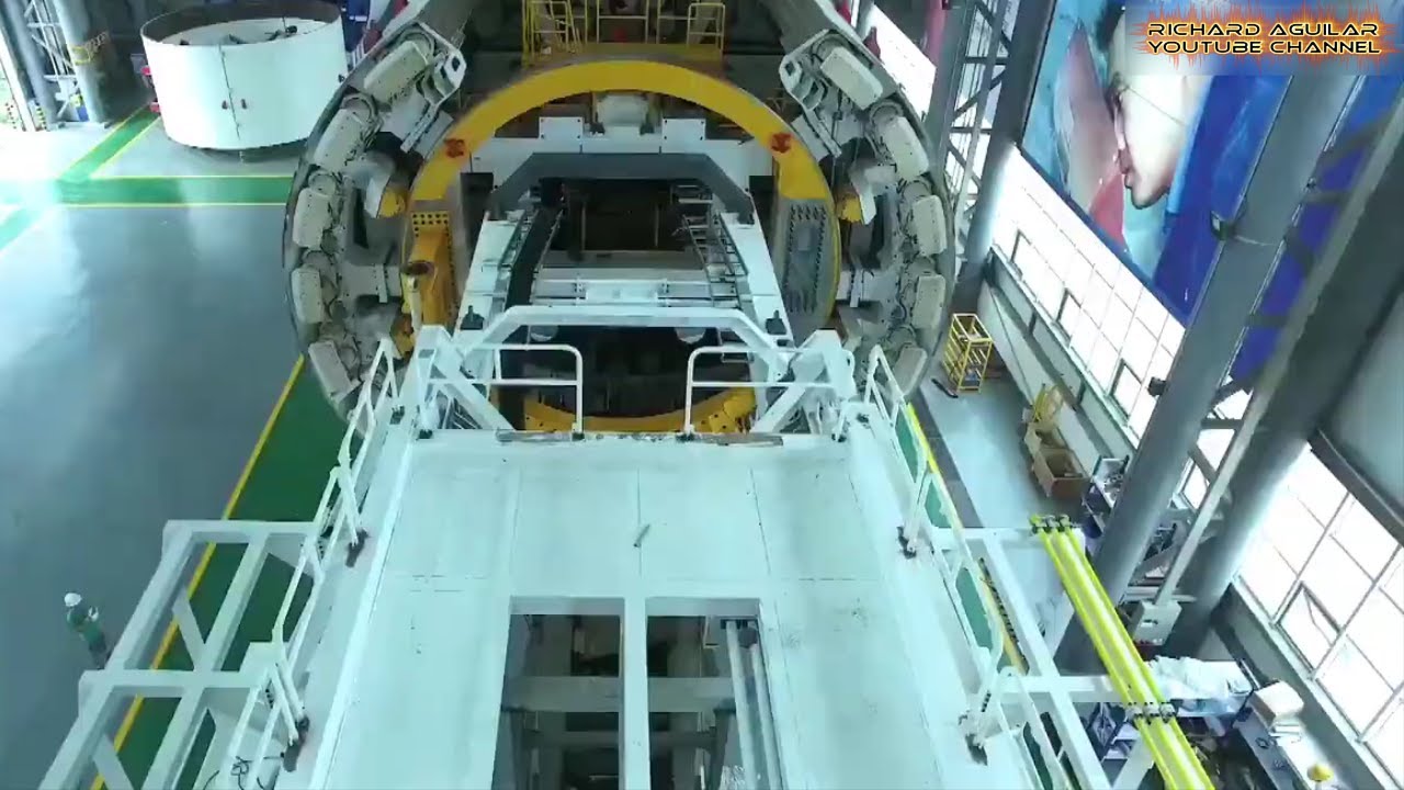 China uses the world’s largest tunnel boring machines to build incredible mega projects