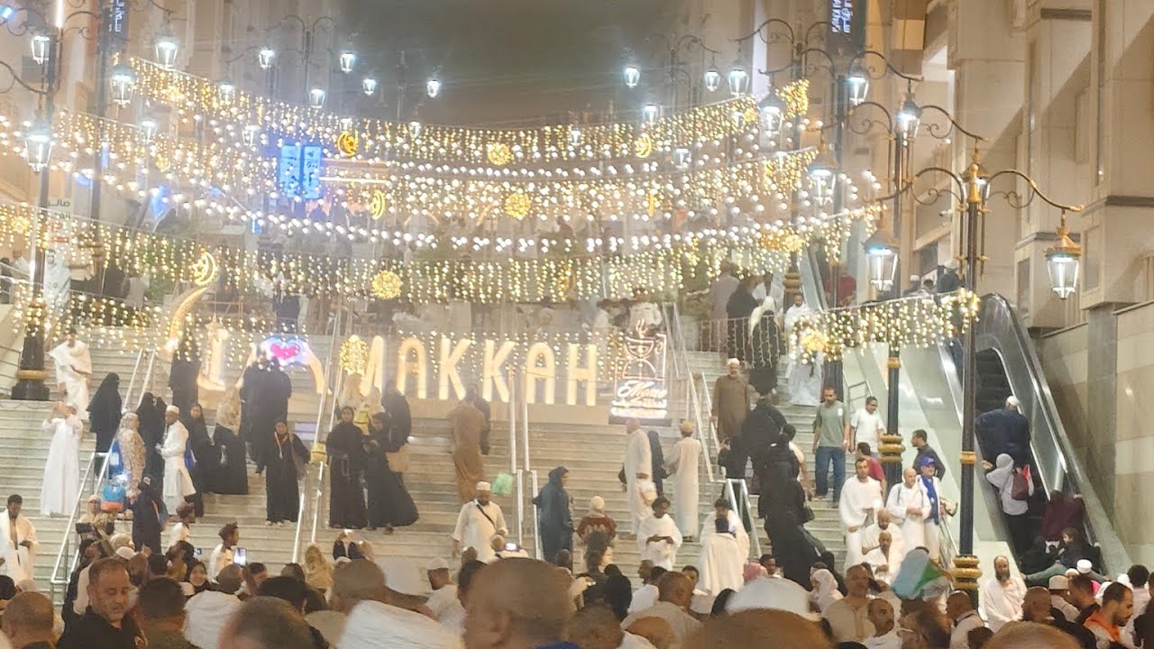 Fajr Azan at Masjid Al Haram 🕋 | Peaceful Morning View of the Holy Kaaba 🤍