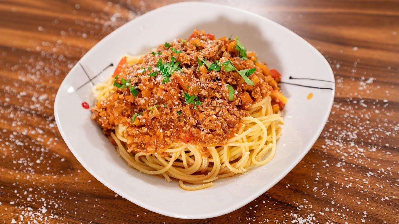 Hausgemachte Spaghetti Bolognese. Ein Muss für jeden Pasta-Liebhaber!