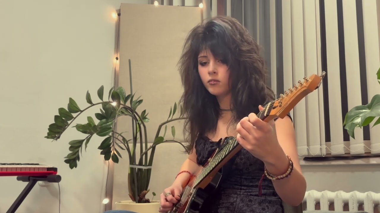 Waltz in F, William Leavitt (played by Oliwia)