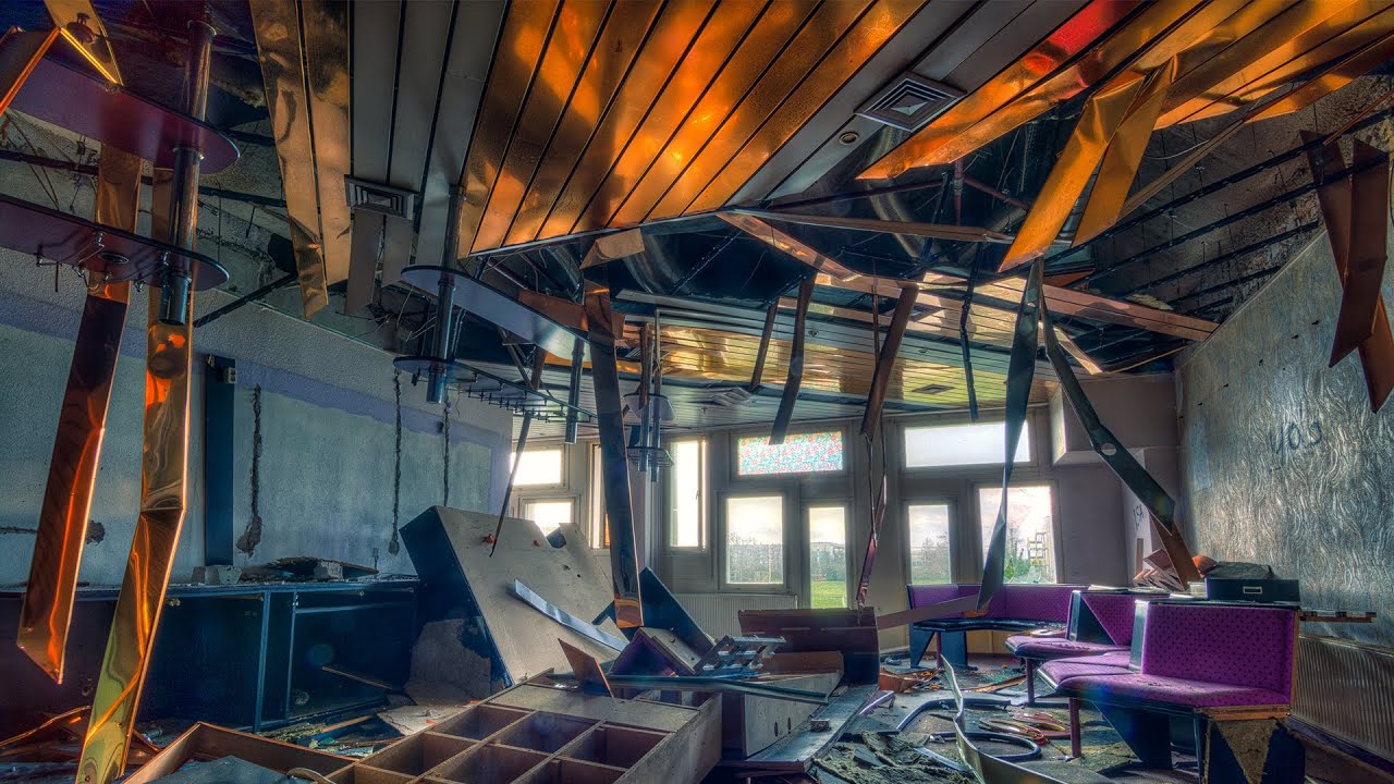 Lost Places: Die verlassenen Einkaufspassagen/ abandoned shopping mall
