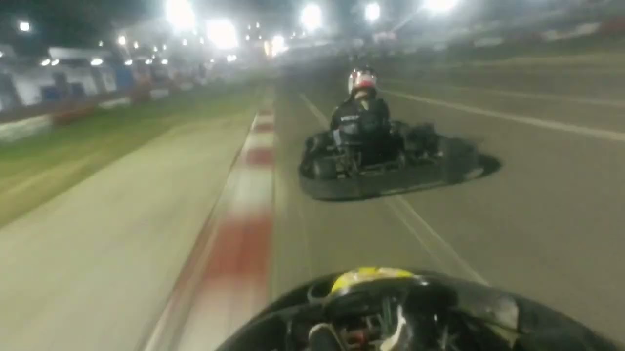 CORRIDA DE KART COM O GKR