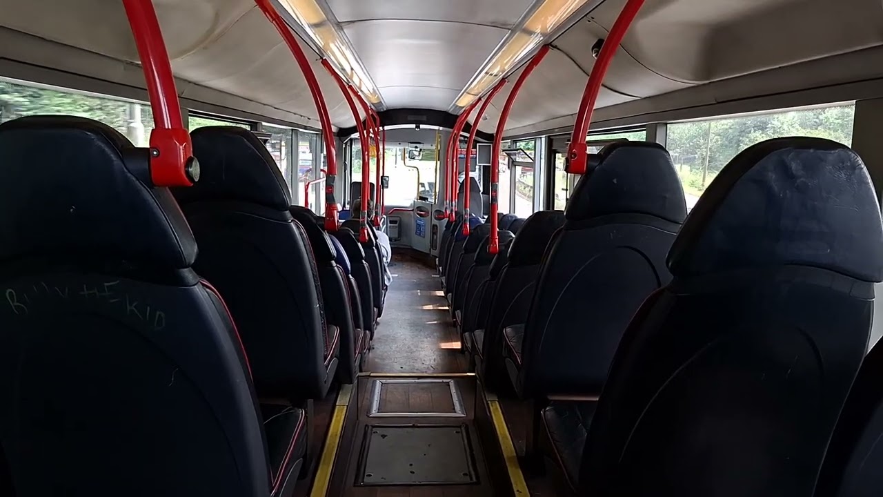 *VOCAL ZF* Diamond Buses Volvo B7RLE/Plaxton Centro BX09SNY 30827 | Service 76