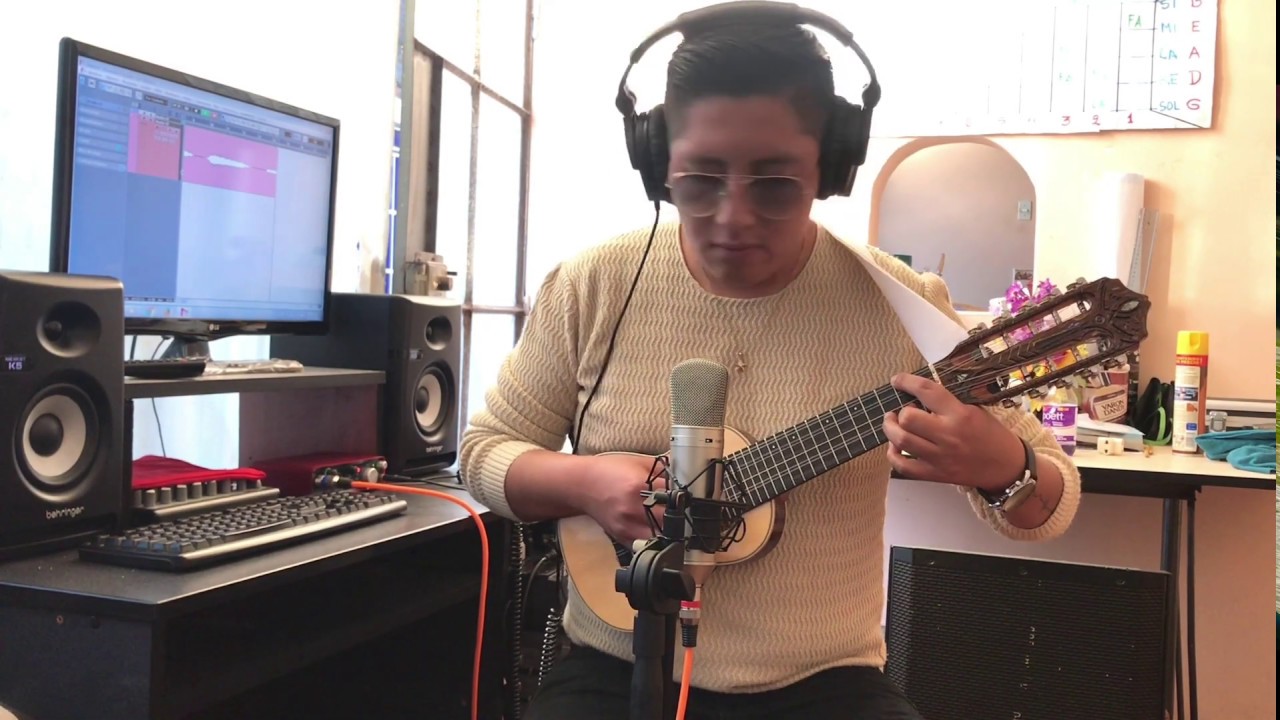JHON MAYRON (Charango Ayacuchano) - Qori kinto, Gentil gaviota, Adiós pueblo de Ayacucho