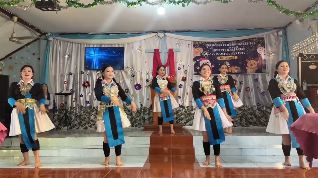 Koob tsheej ye xus yug 🥰