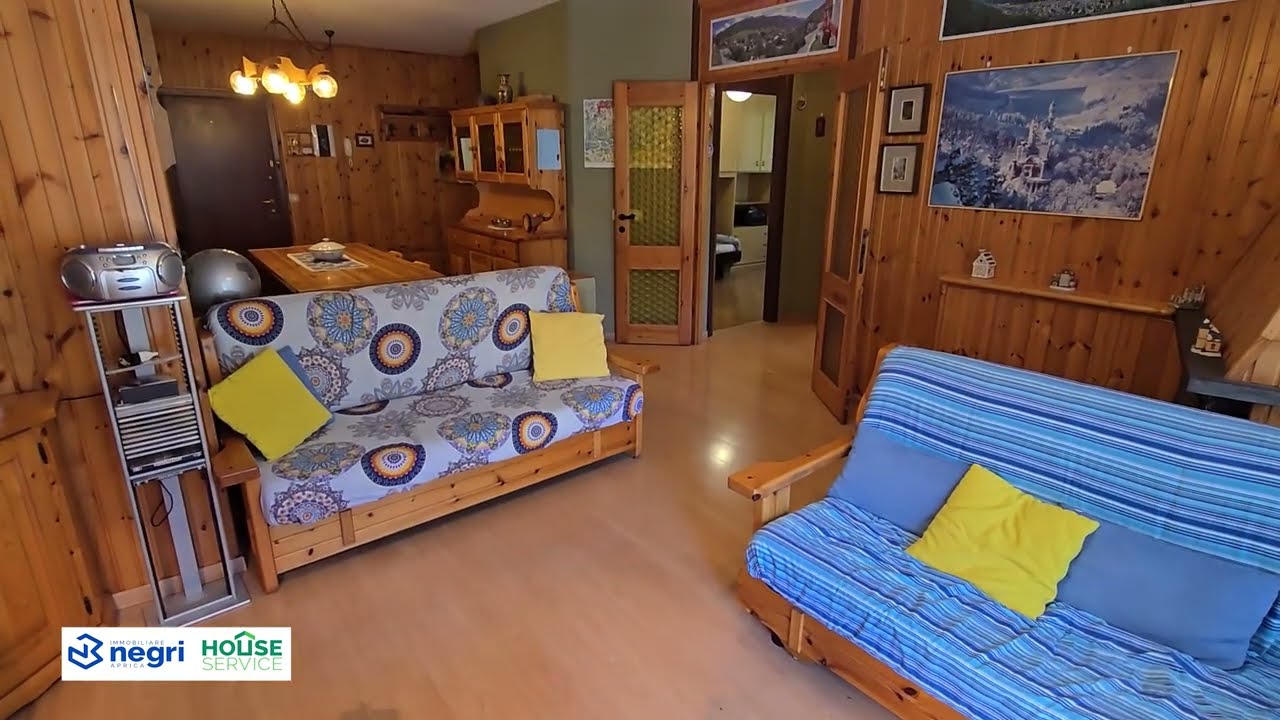 Aprica Vendesi Ampio trilocali affare!!!