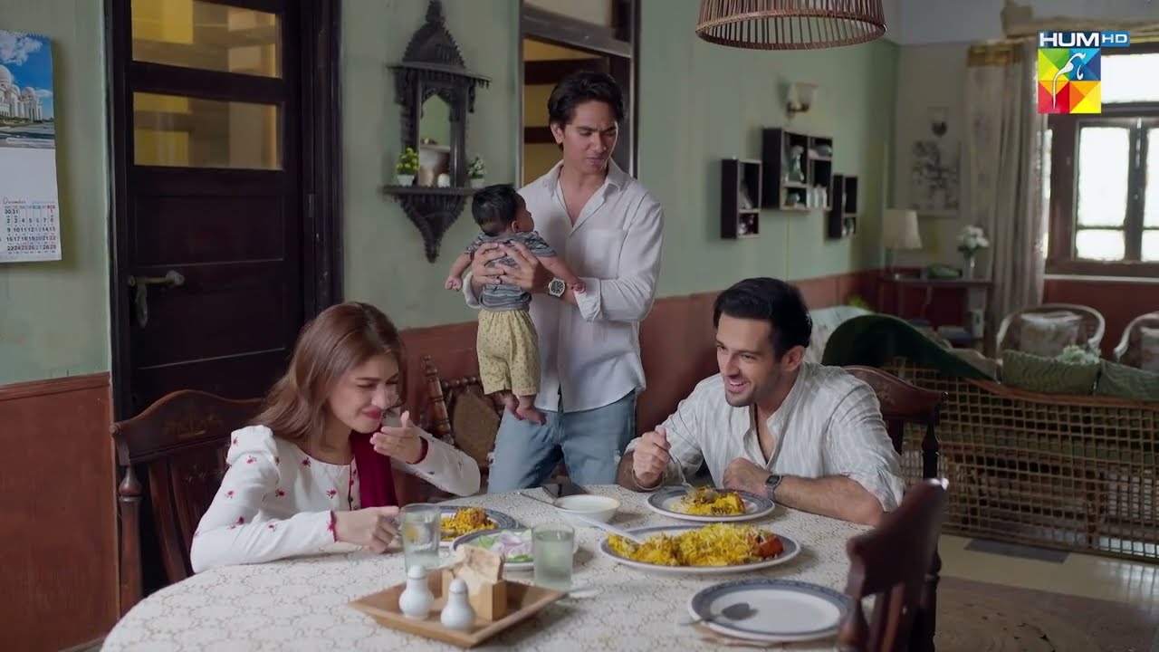 Chacha Banne Ka Maza Aya..?? #kinzahashmi #azaansamikhan - Hum Dono - HUM TV