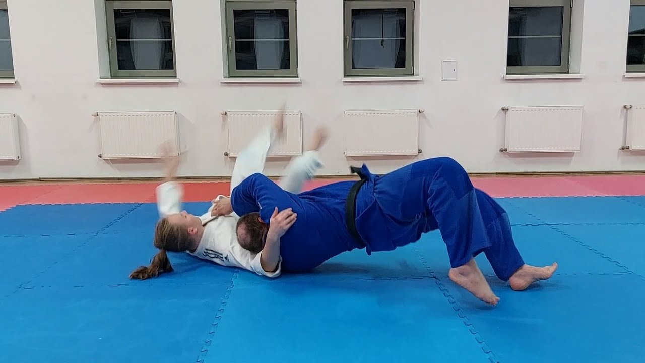 Judo - yoko-guruma - boczne koło (Judopedia)