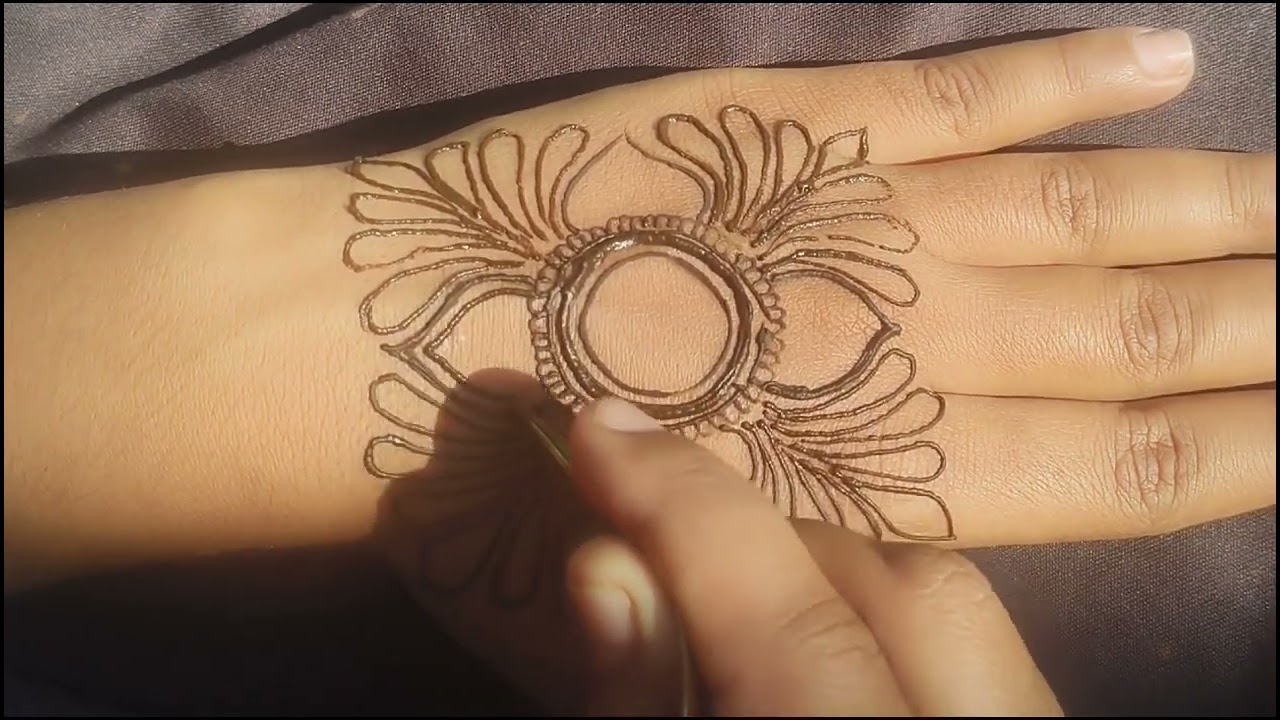 Beautiful back hand mehndi design 💗💗💗♥️♥️♥️ #hennamagic #ytshorts #henna 