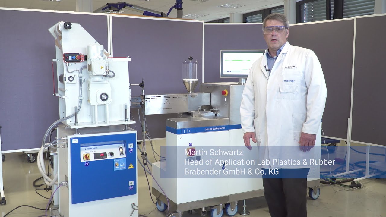 Live @ Work - Labore bei der Arbeit: Producing and winding up LDPE flat films at lab scale