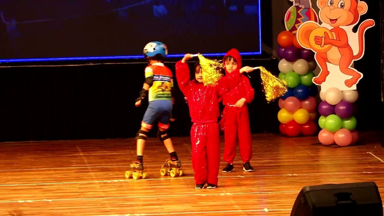Afro Circus Act