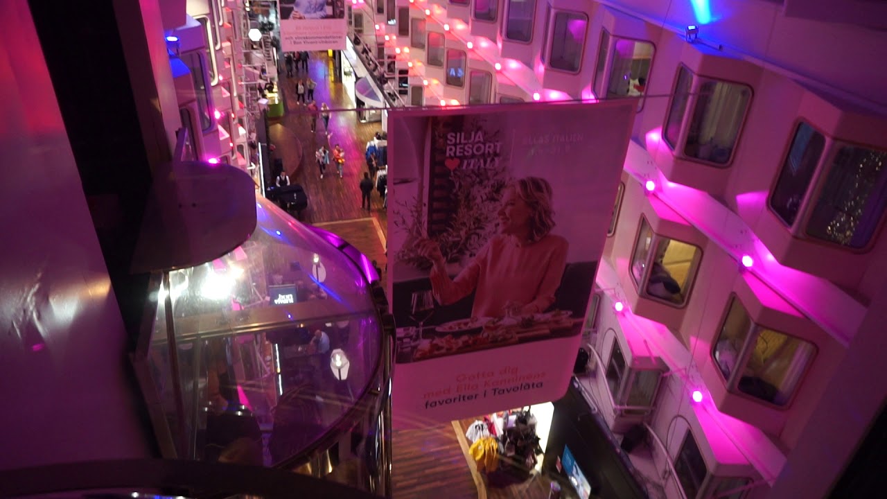 MODERNIZED!!! 1990 MacGREGOR Navire Traction Elevators @ Cruiseferry M/S Silja Serenade.