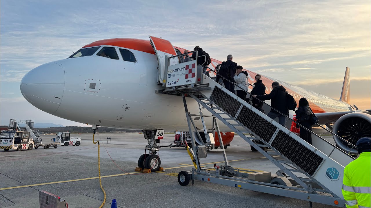 Flying on EasyJet’s longest aircraft | Trip Report | Airbus A321 Neo | Milan to Manchester