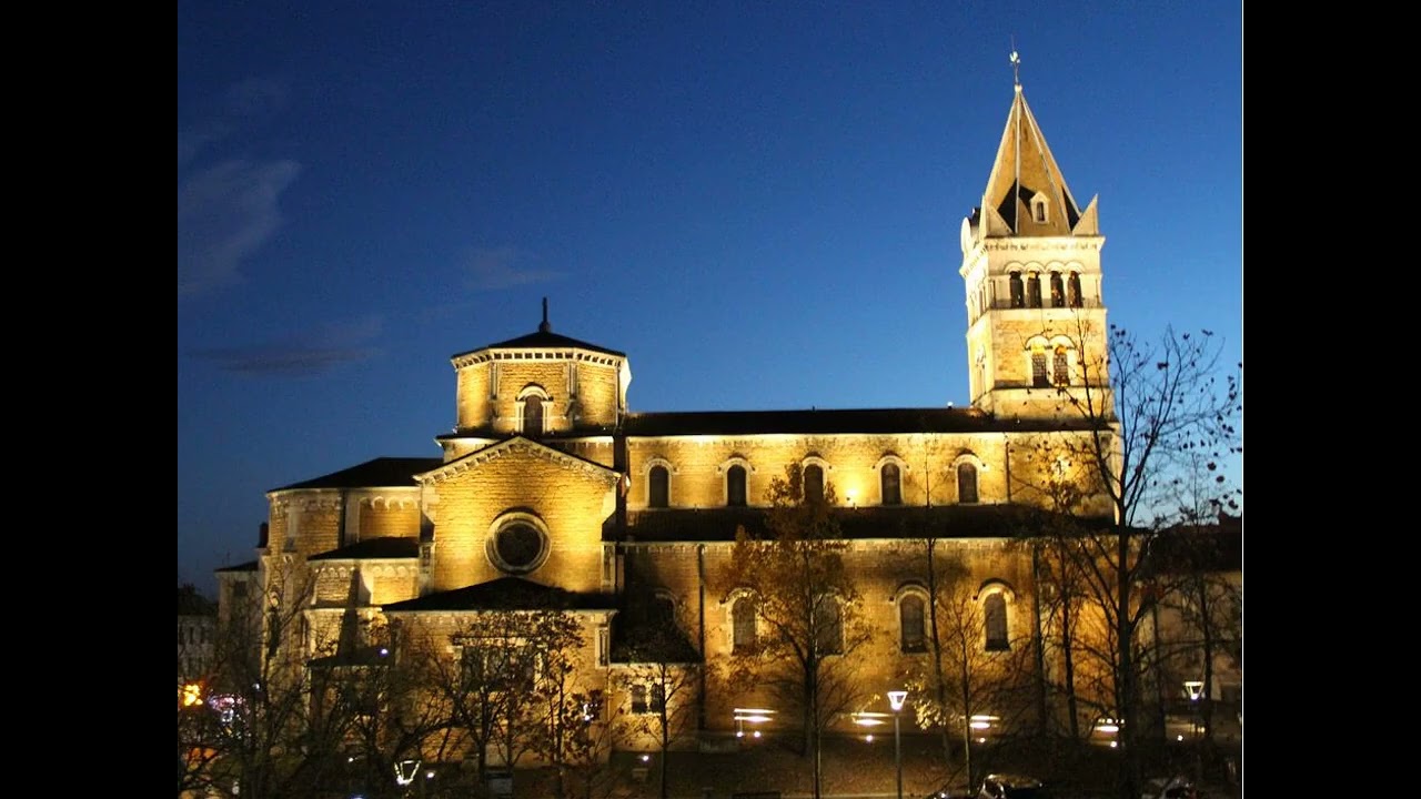 Victimæ pascali laudes (Gregorian chant) | Choir of the École Centrale de Lyon [AstroJulien]