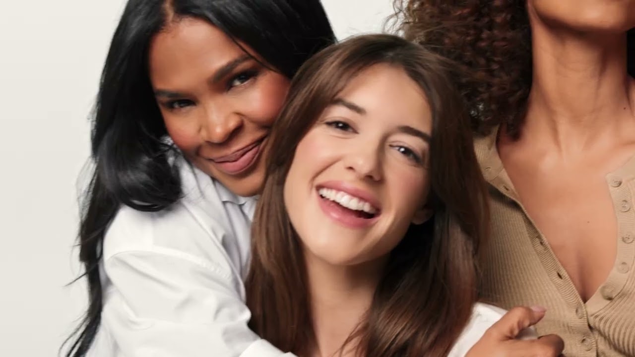 The NEW Double Wear Stay-in-Place Foundation | Estée Lauder