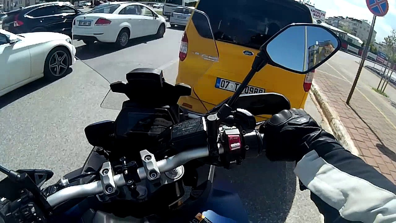 Tracer 900 gt şehir içi performansı nasıl? Aynalar, Pegler, Gidon,Hararet.