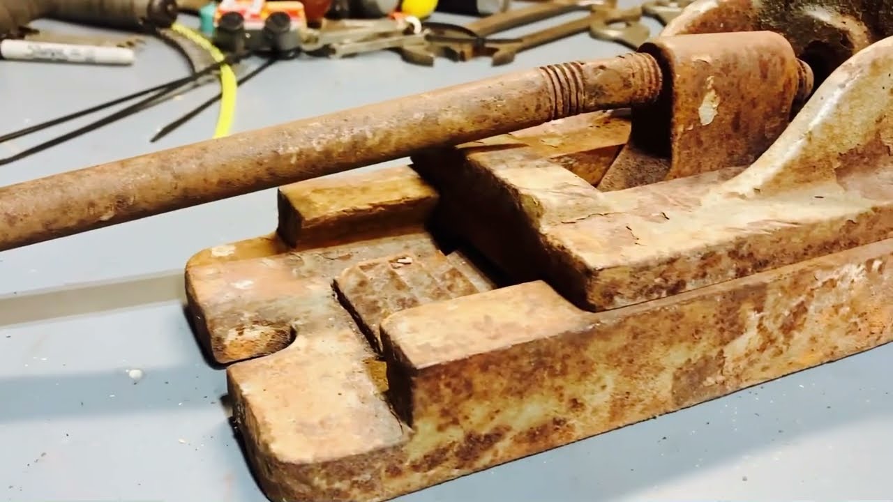 Restauración de tornillo de banco antiguo encontrado en Wisconsin por $5 dólares