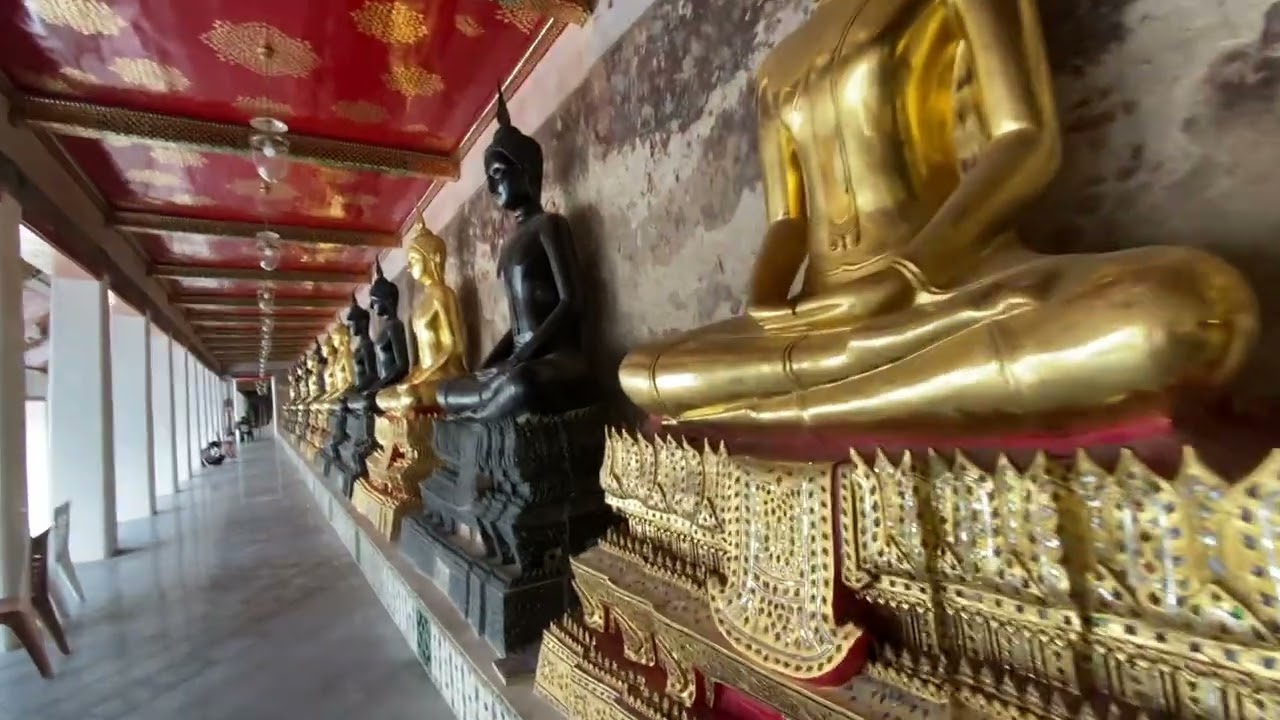 Places: Walking Wat Suthat