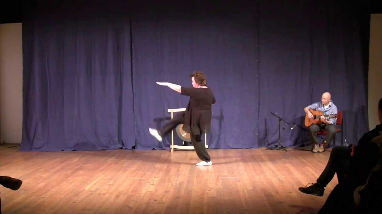 Angela Menzel: Bagua Saber and Taijiquan