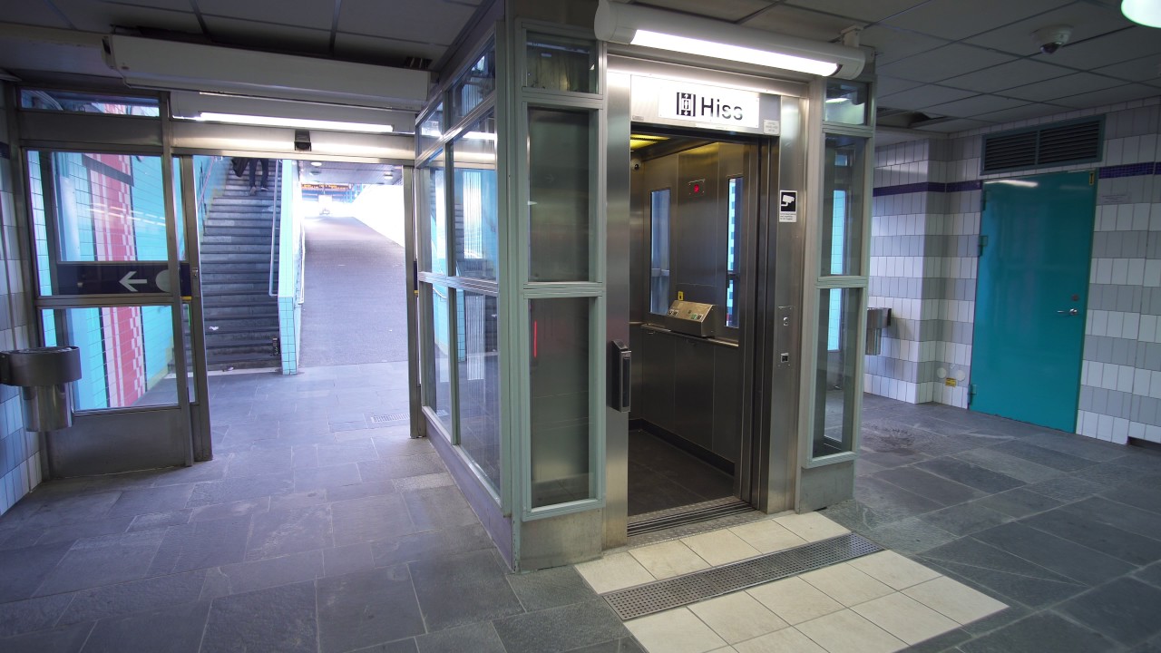 Sweden, Stockholm, Kristineberg, subway ride to Thorildsplan, 2X DEVE elevator