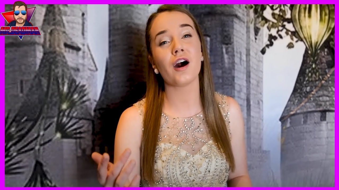 Amira Willighagen - How does a moment last forever Reaction