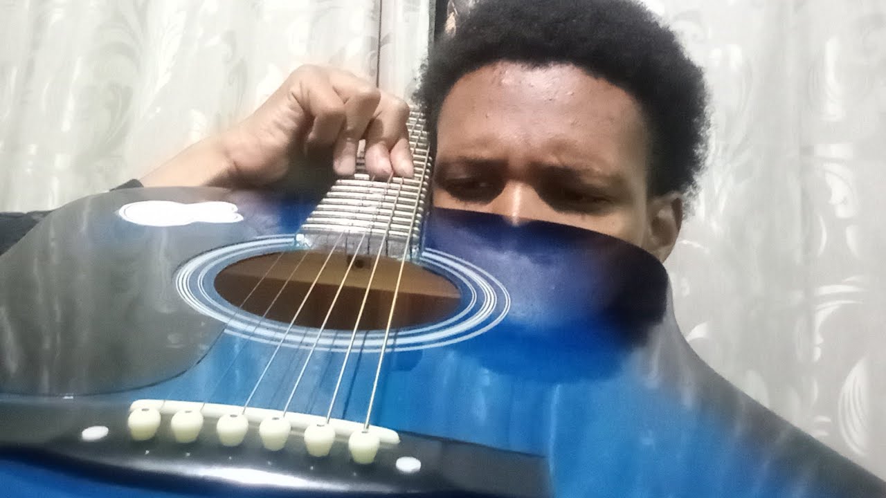 I GOT 2 DAYS TO LEARN HOW TO PLAY THE GUITAR before Valentine's day!!! Day1