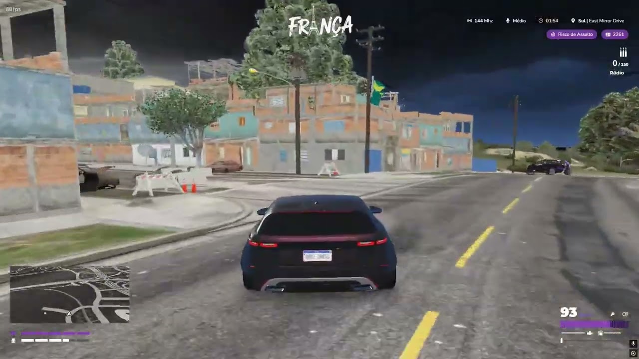 PM invadindo do nada