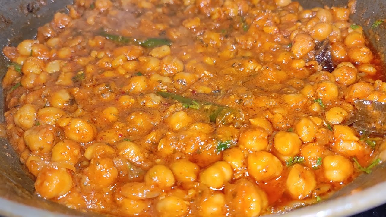 How To Make Chana Masala (Dhaba Style)