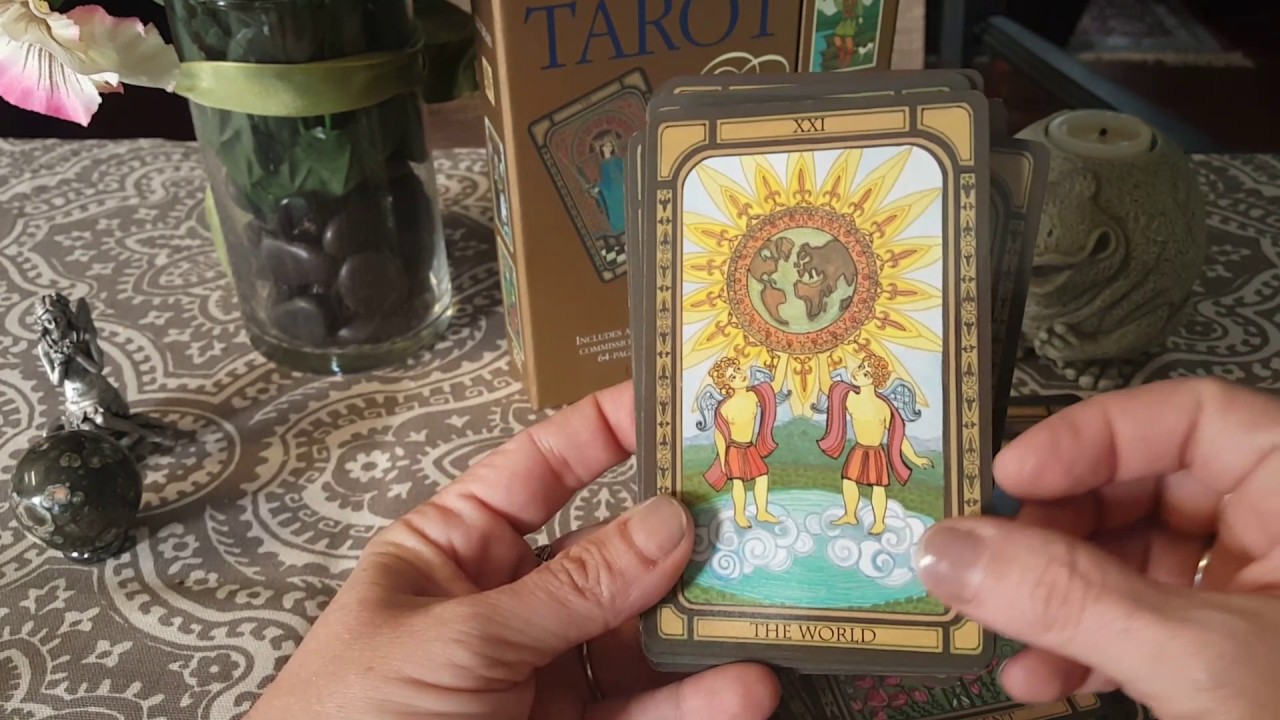 The Golden Tarot - Liz Dean
