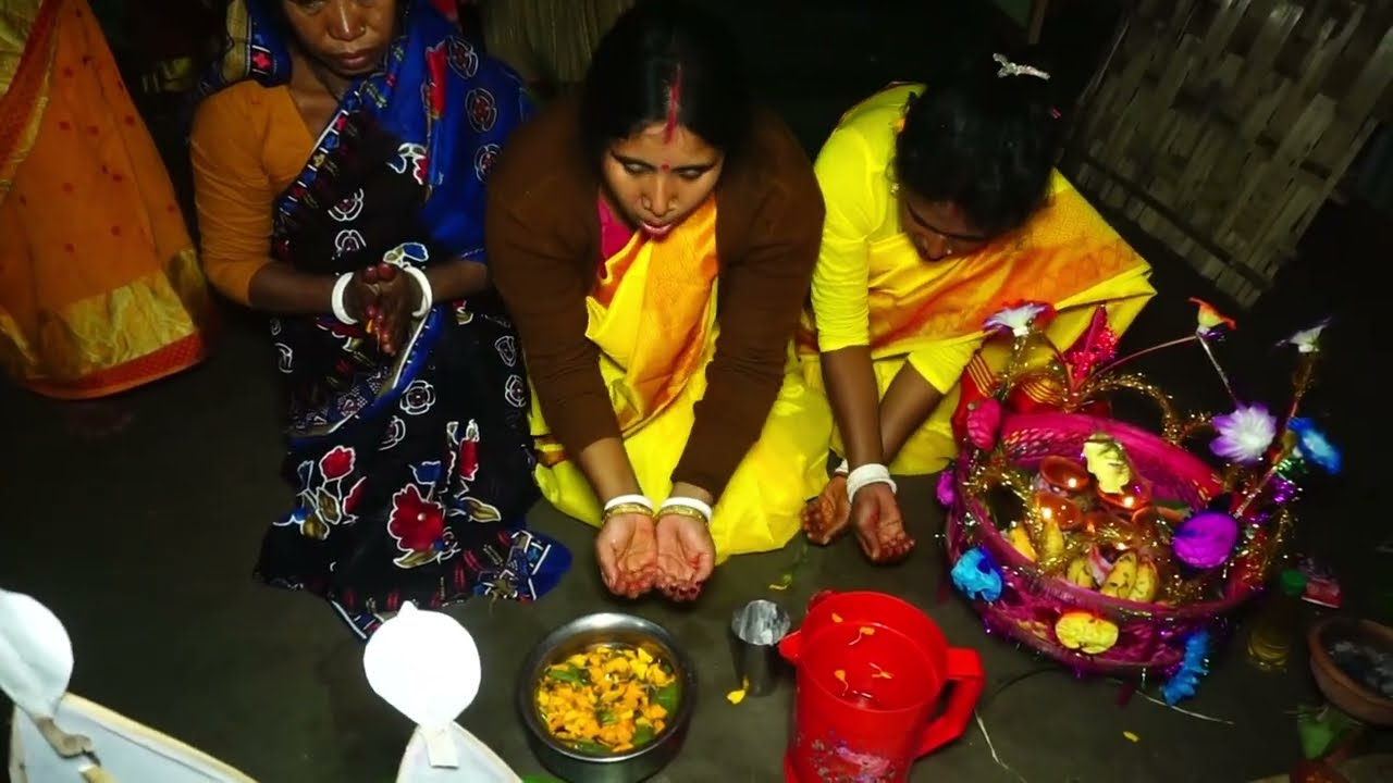 বিয়ে বাড়ির ঠাকুর বরণের ভিডিও দেখে নিন | গ্রামে কীভাবে ঠাকুর বরণ হয় | Thakur Boron Village Wedding