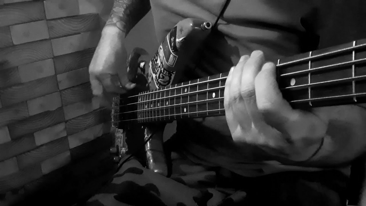 Mejor no Hablar de Ciertas Cosas DIVIDIDOS Cover Bajo