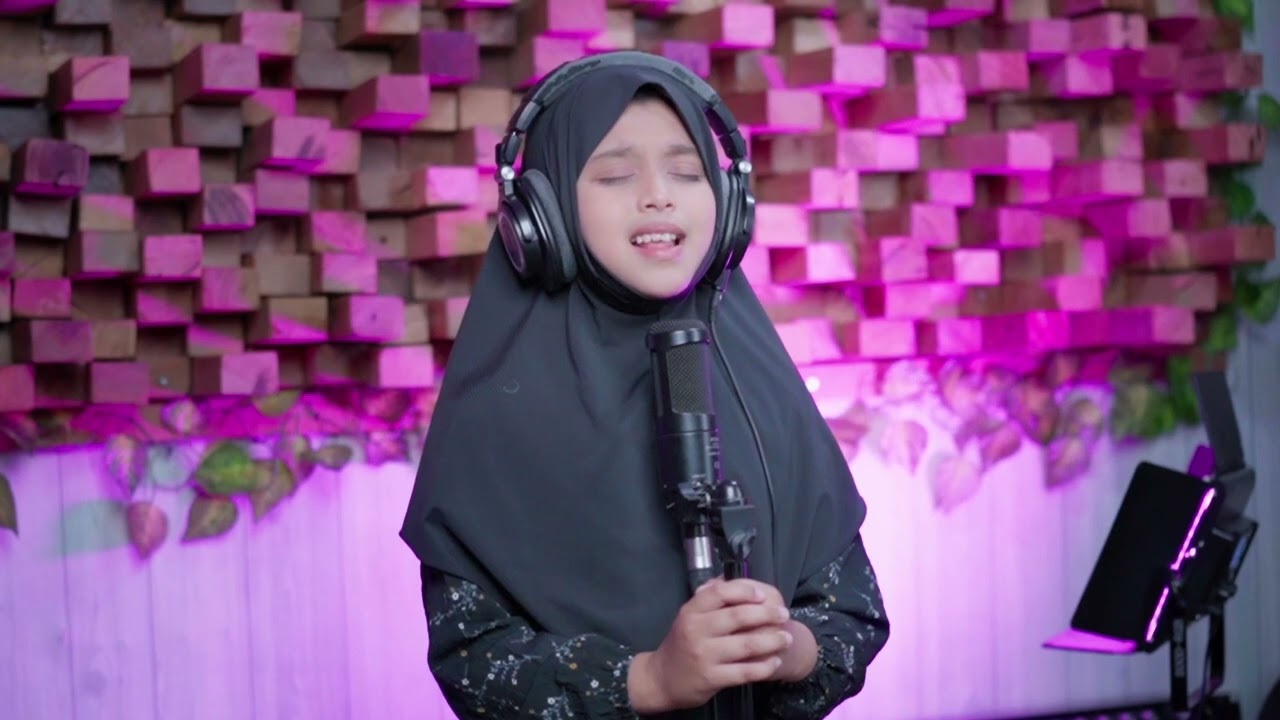 AL MADINAH COVER BY ADIVA