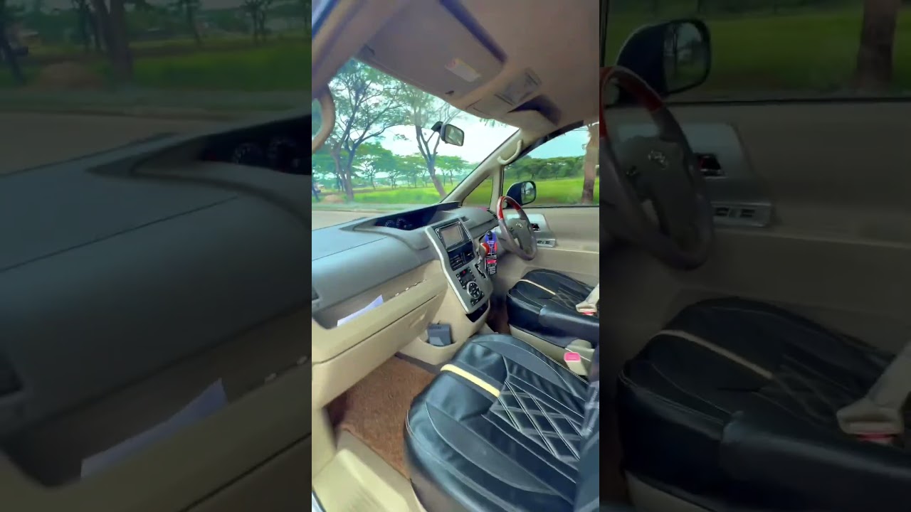 Medium MPV toyota. NAV1 tipe paling tinggi, super nyaman dan terjangkau