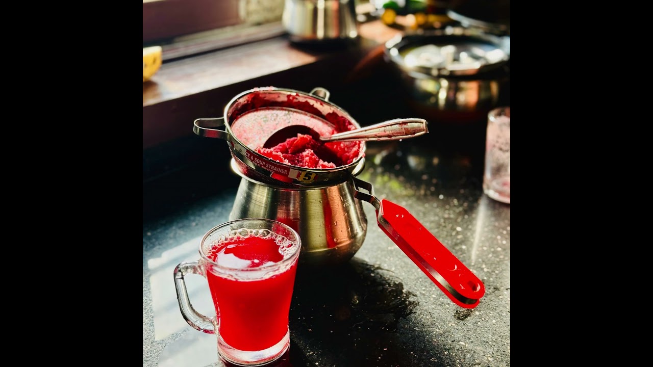 Stainless Steel Strainer &ndash; Heavy Duty Juice Strainer, Soup, Tea Sieve Rice, Pasta & Fruit Juice