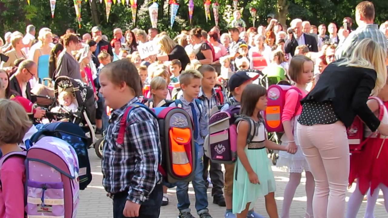 Einmarsch der Schulanfänger