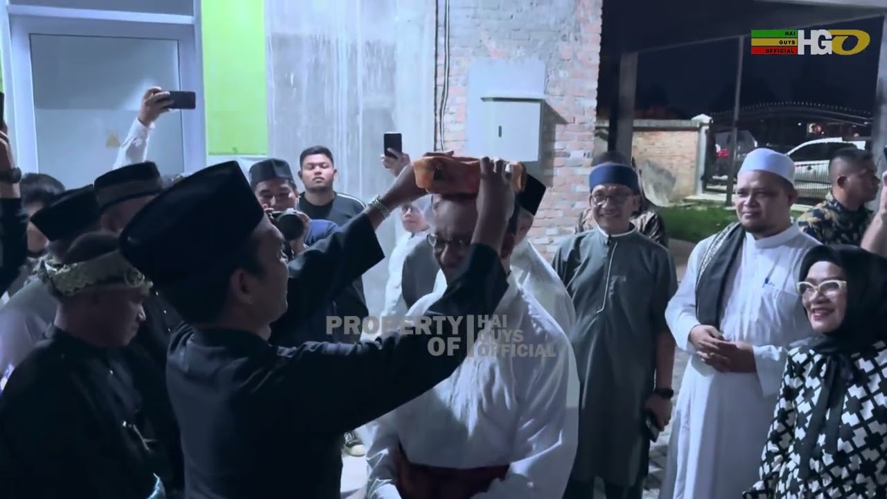 Detik-Detik Kedatangan Anies Baswedan ke Rumah Omak UAS | Rimbo Panjang, Riau